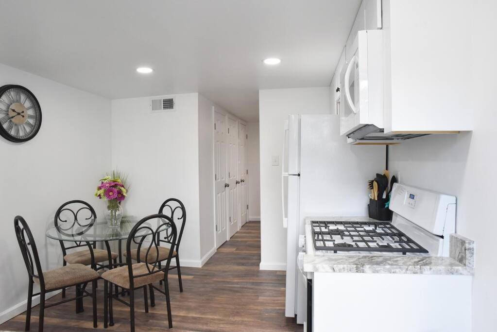 Cozy Mount Washington Home With Parking-Sleeps 4 Pittsburgh Eksteriør billede